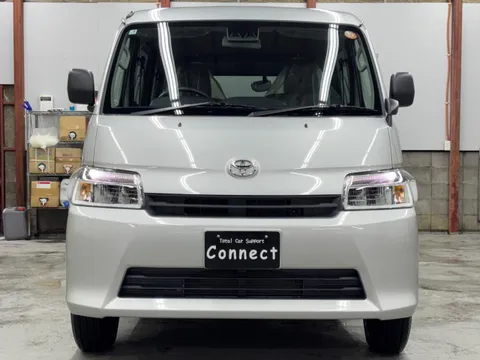 Toyota TownAce Van