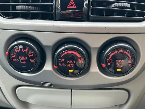 Mitsubishi I
