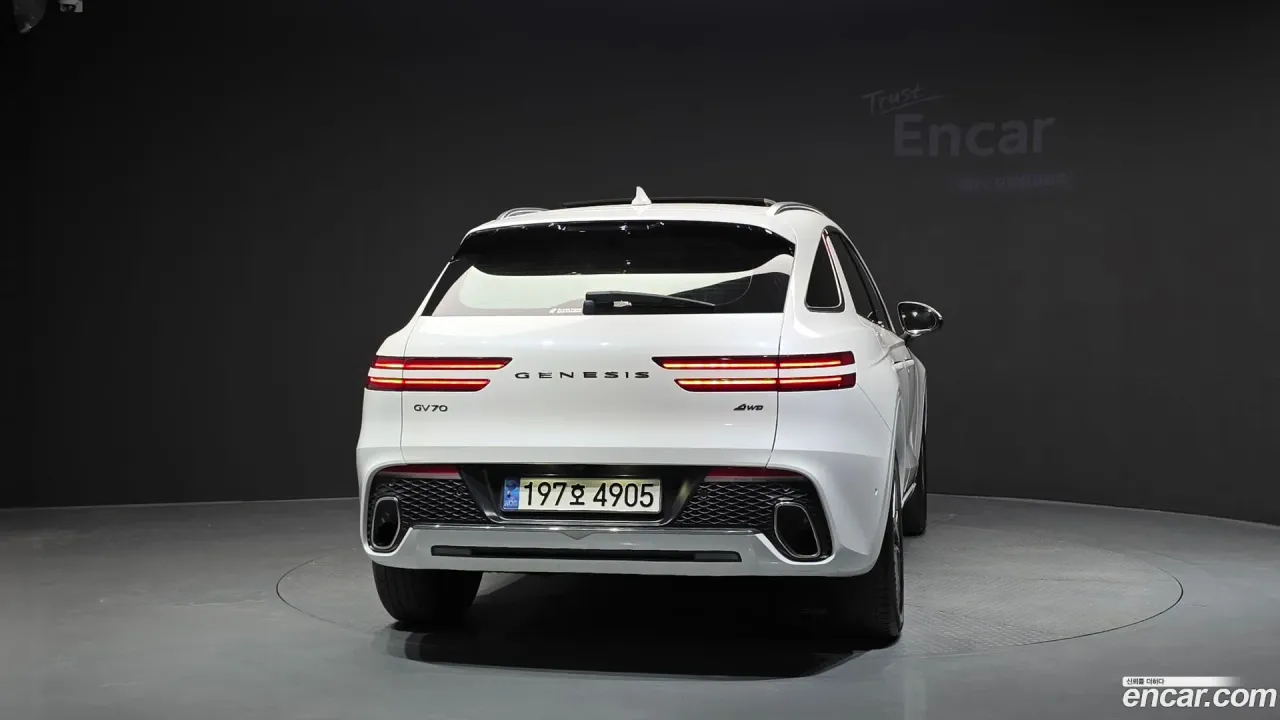 Genesis GV70