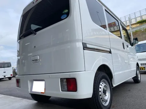 Nissan Clipper
