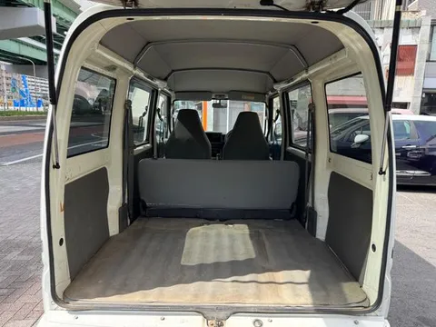 Mitsubishi Minicab Van