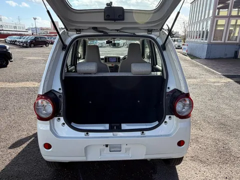 Daihatsu Mira Tocot