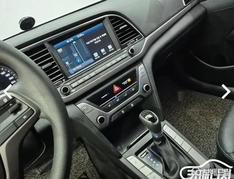Hyundai Elantra (Avante)
