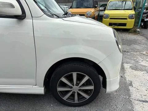 Daihatsu Mira Gino