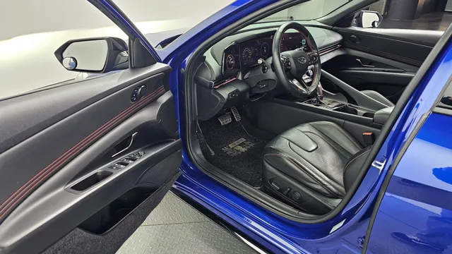 Hyundai Elantra (Avante)