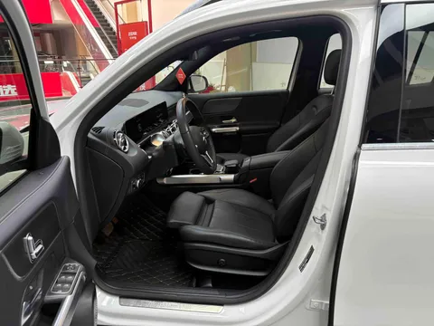 Mercedes-Benz Mercedes-Benz GLB