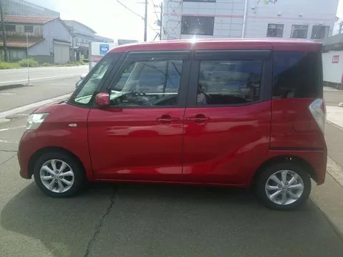 Nissan Dayz Roox