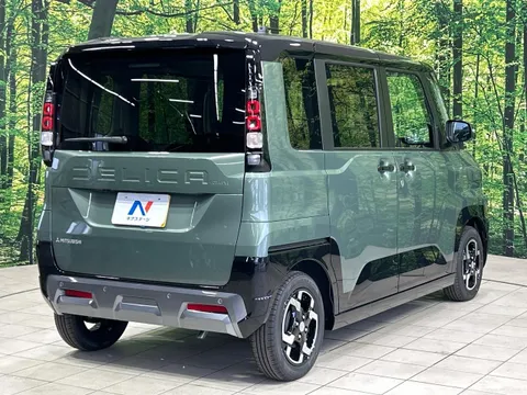 Mitsubishi Delica Mini