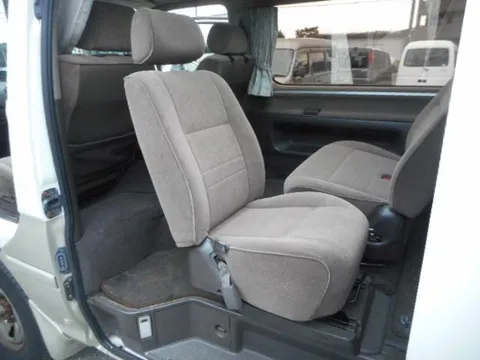 Toyota HiAce Wagon