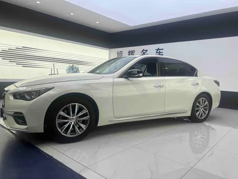 Infiniti Q50L