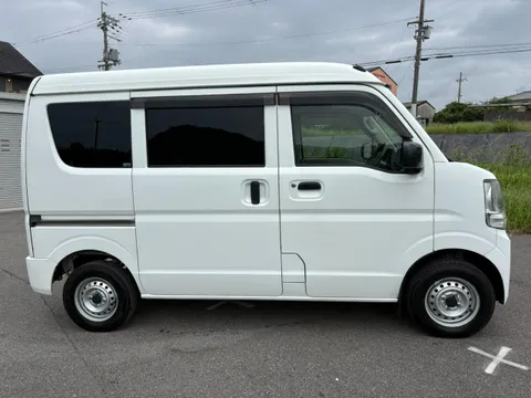 Nissan Clipper