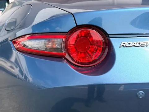 Mazda MX-5 (Roadster)
