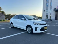 Kia Pegas