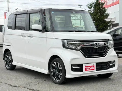 Honda N-BOX Custom