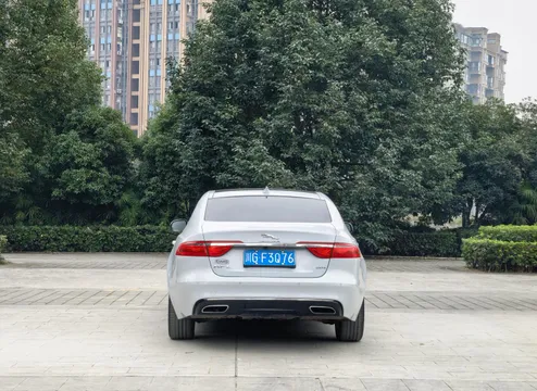 Jaguar XFL