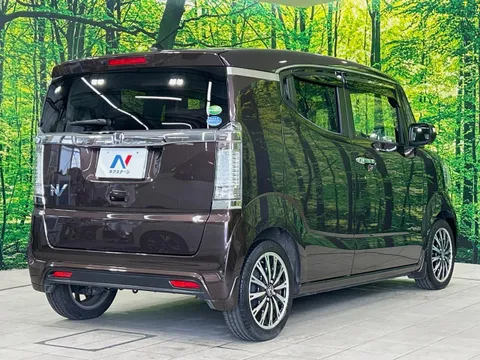 Honda N-BOX Slash