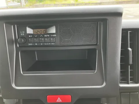 Nissan Clipper Van