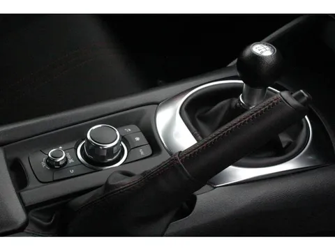 Mazda MX-5 (Roadster)