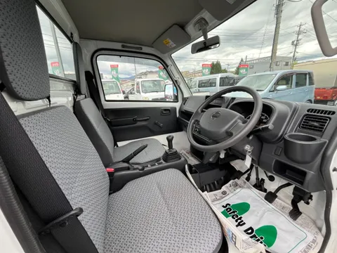 Nissan Clipper Truck