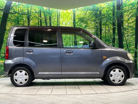 Nissan Otti