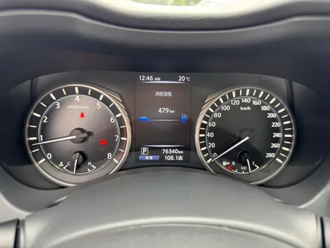 Infiniti Q50L