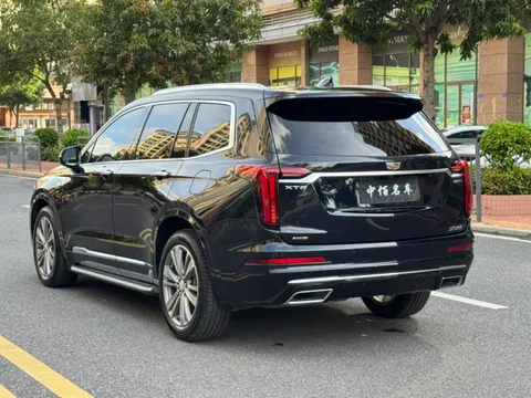 Cadillac XT6