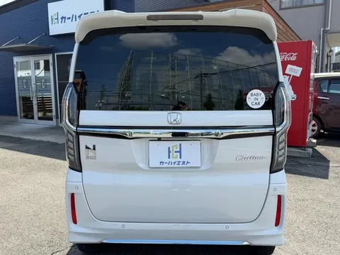 Honda N-BOX Custom