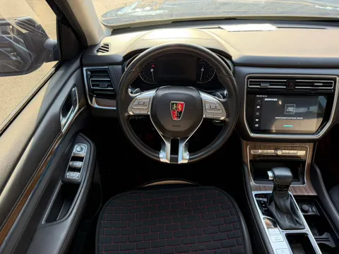 Roewe RX8