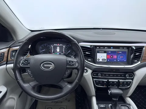 Gac GS8