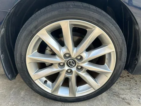 Mazda Axela Sport