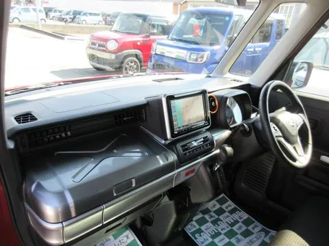 Suzuki Spacia Gear