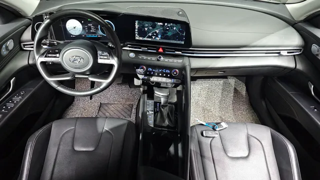 Hyundai Elantra (Avante)