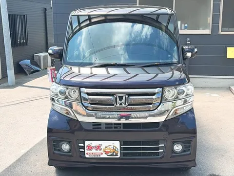 Honda N-BOX Custom