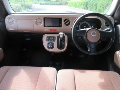 Daihatsu Mira Cocoa