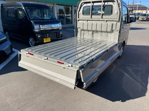 Nissan Clipper Truck