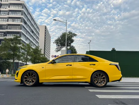 Cadillac CT4