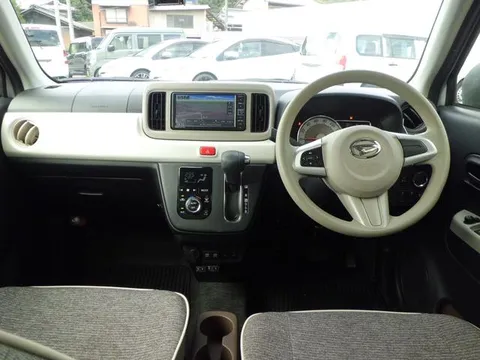 Daihatsu Mira Tocot
