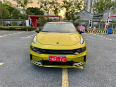 Lynk & Co 03