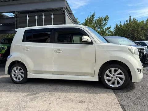 Toyota bB