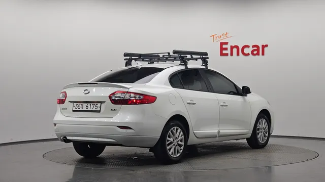 Renault SM3