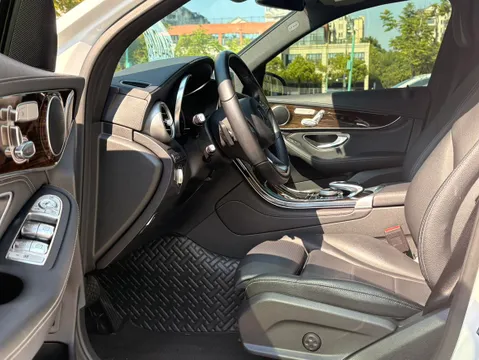 Mercedes-Benz Mercedes-Benz GLC
