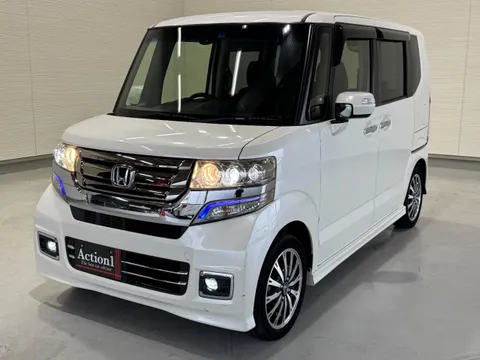 Honda N-BOX Custom