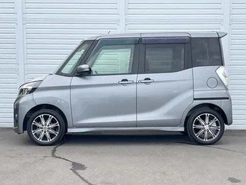 Mitsubishi eK Space Custom