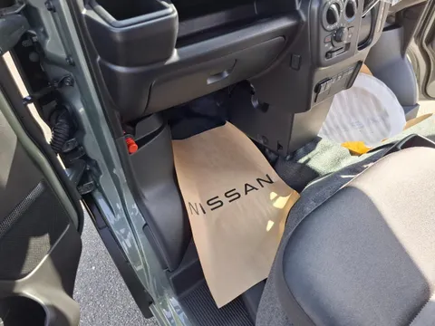 Nissan Clipper Van