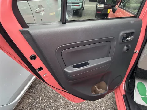 Daihatsu Mira Tocot