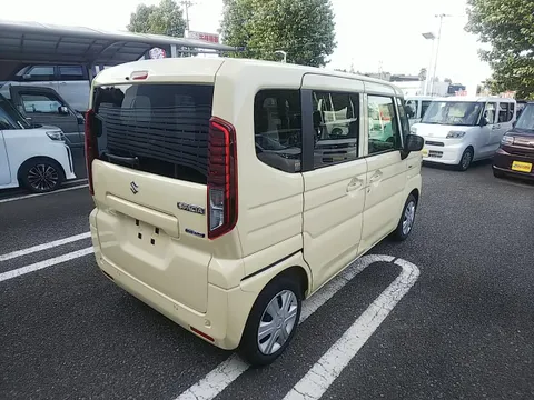 Suzuki Spacia