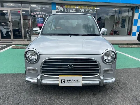 Daihatsu Mira Gino