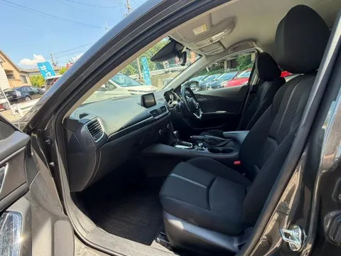 Mazda Axela Sport