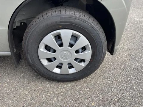 Nissan Clipper Van