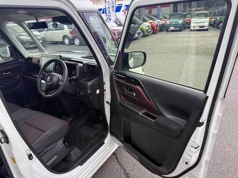 Suzuki Spacia Custom